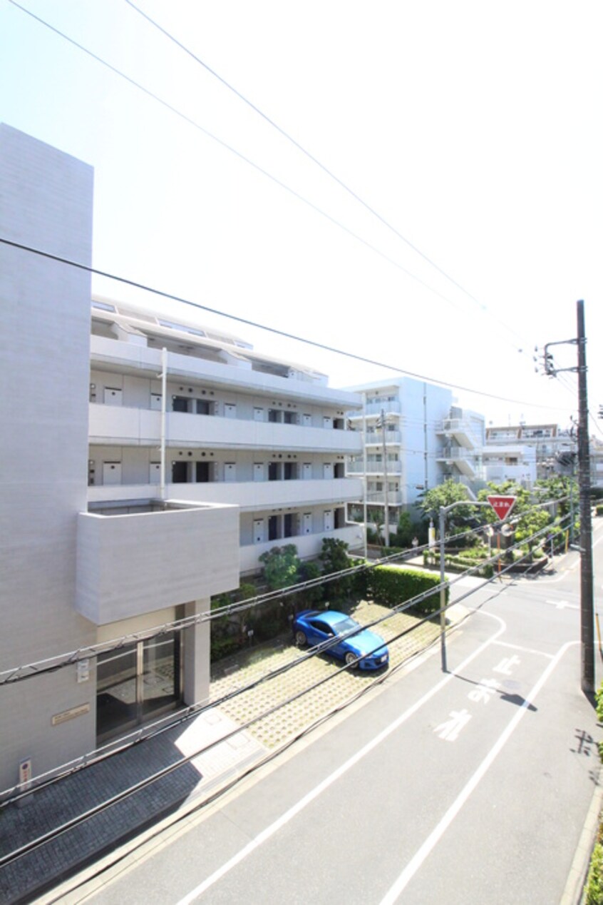 室内からの展望 コスモ学芸大学（309）