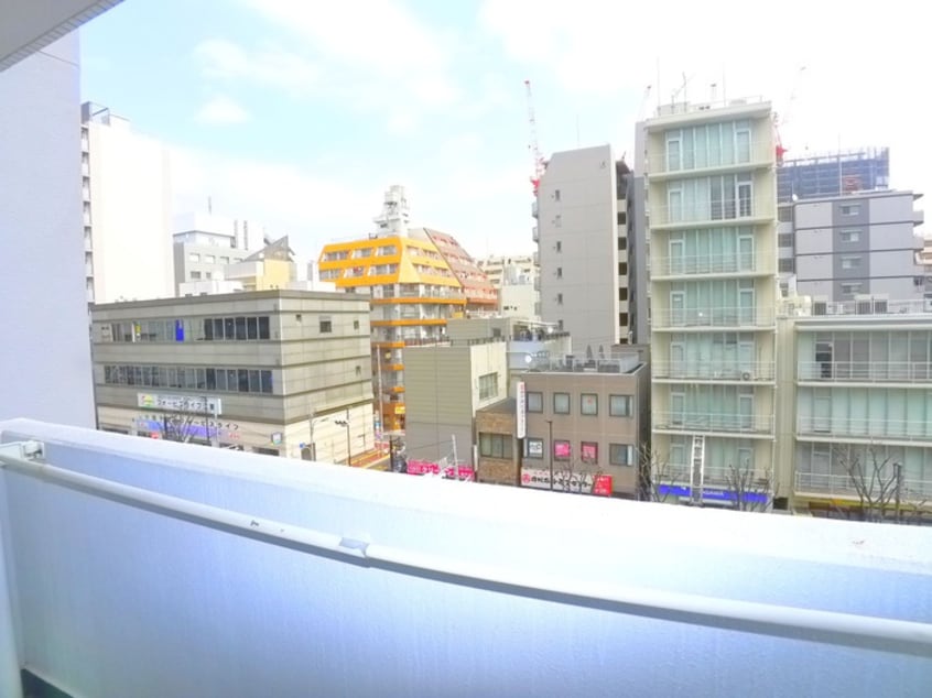 室内からの展望 アーバンタニ