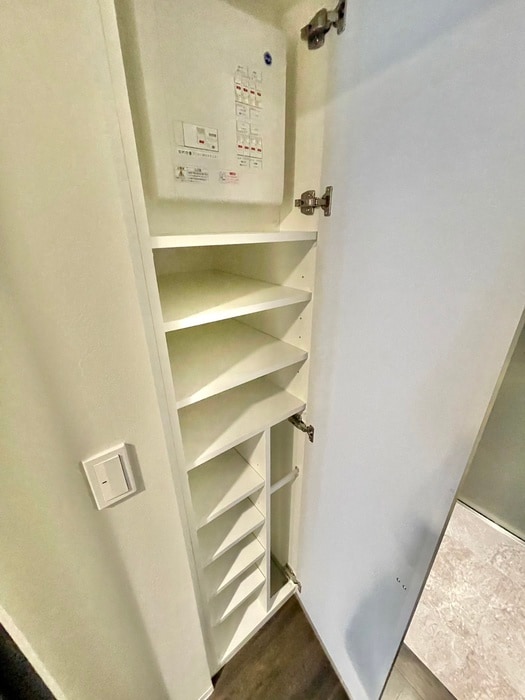 靴箱 GRANSITE IKEBUKURO