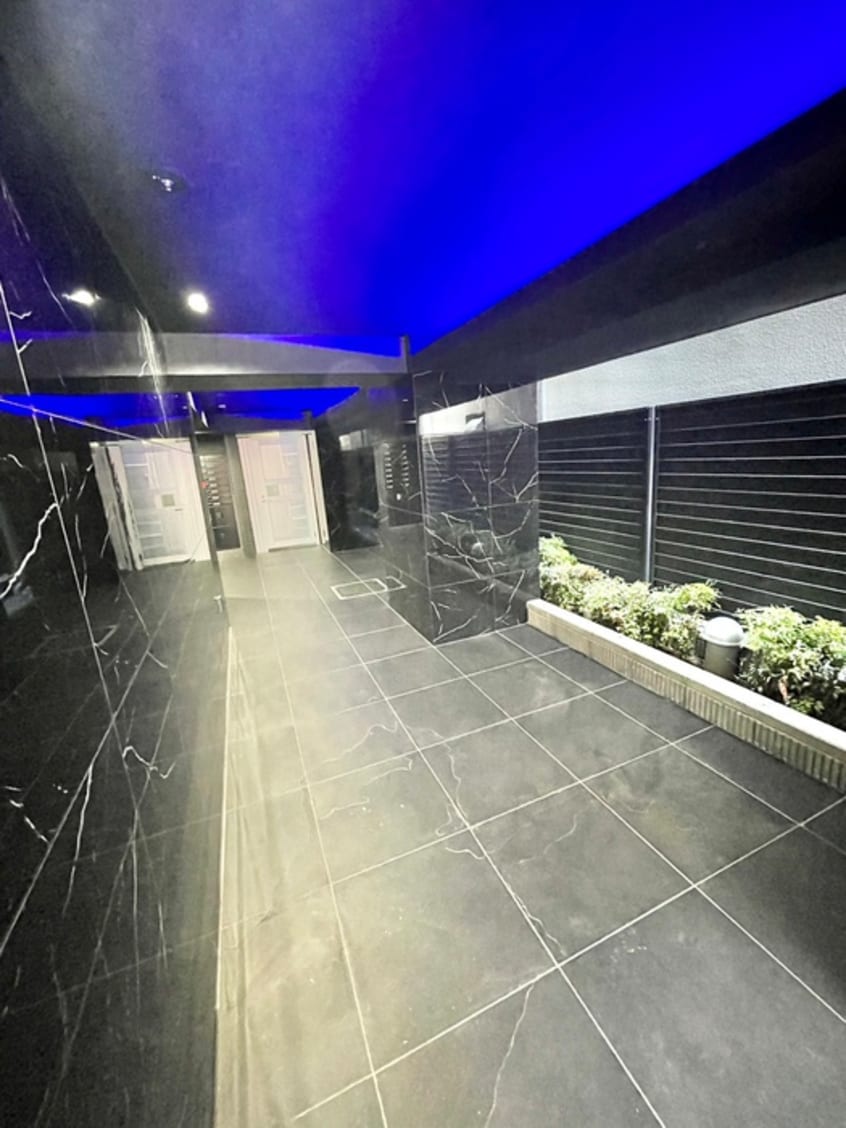 エントランス部分 GRANSITE IKEBUKURO