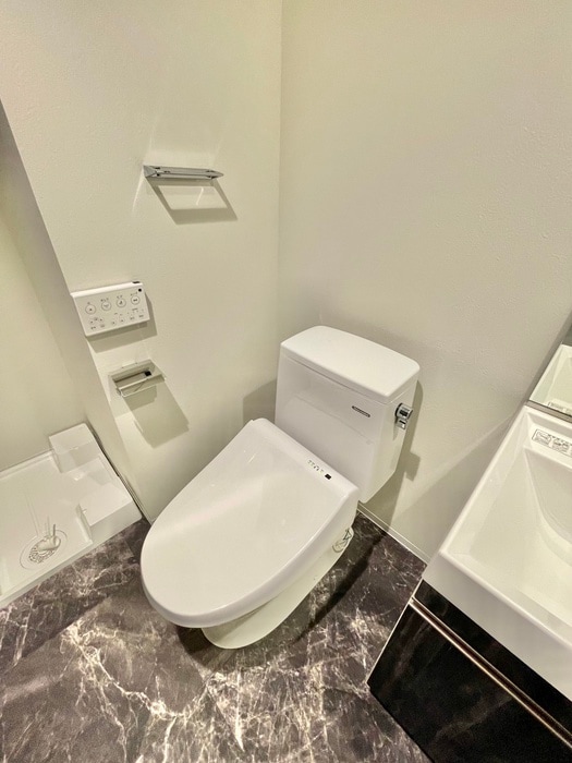 トイレ GRANSITE IKEBUKURO