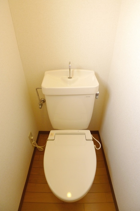 トイレ アゼリア・オオクボ