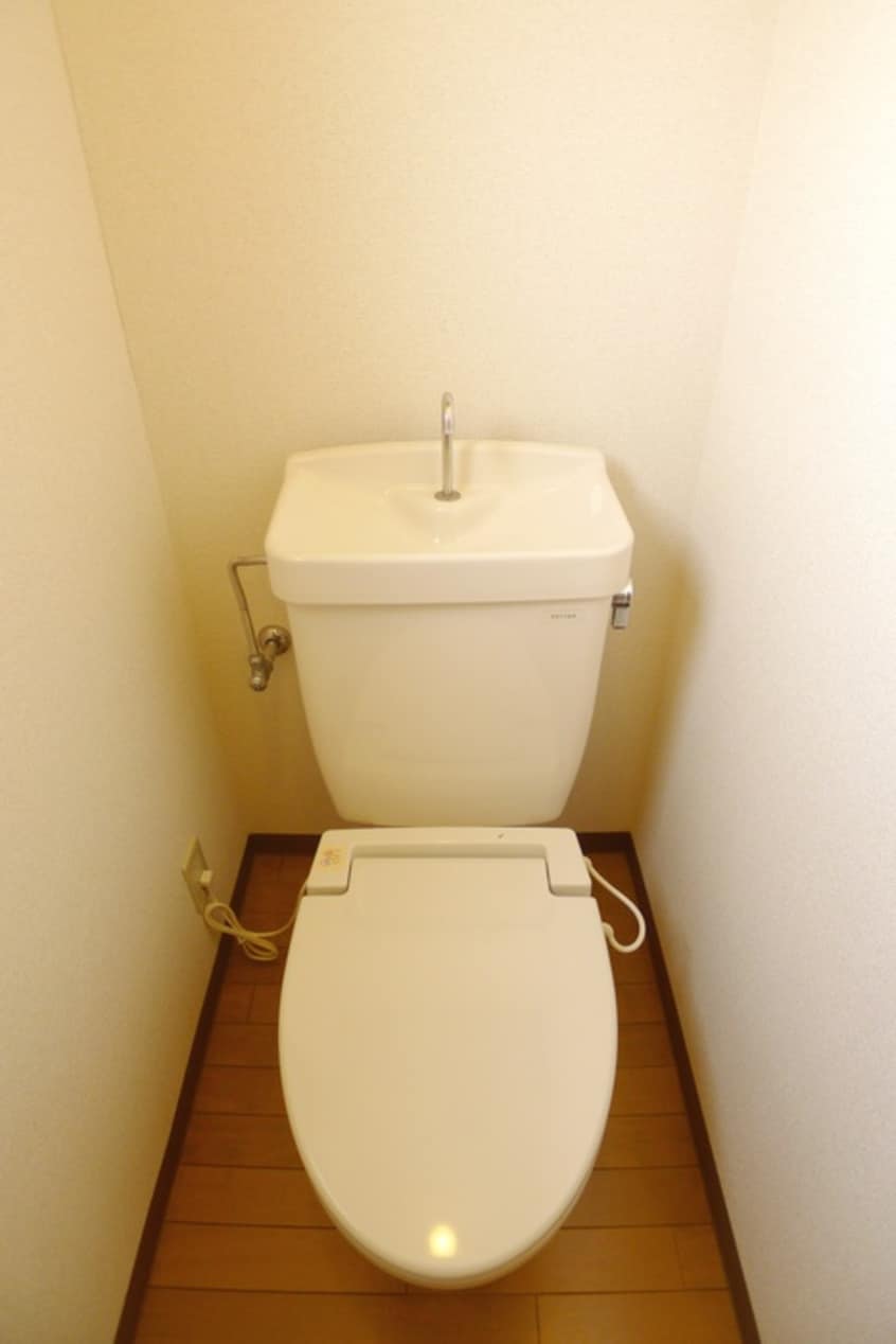 トイレ アゼリア・オオクボ