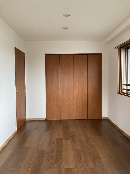 居室 ロワールヒエダ