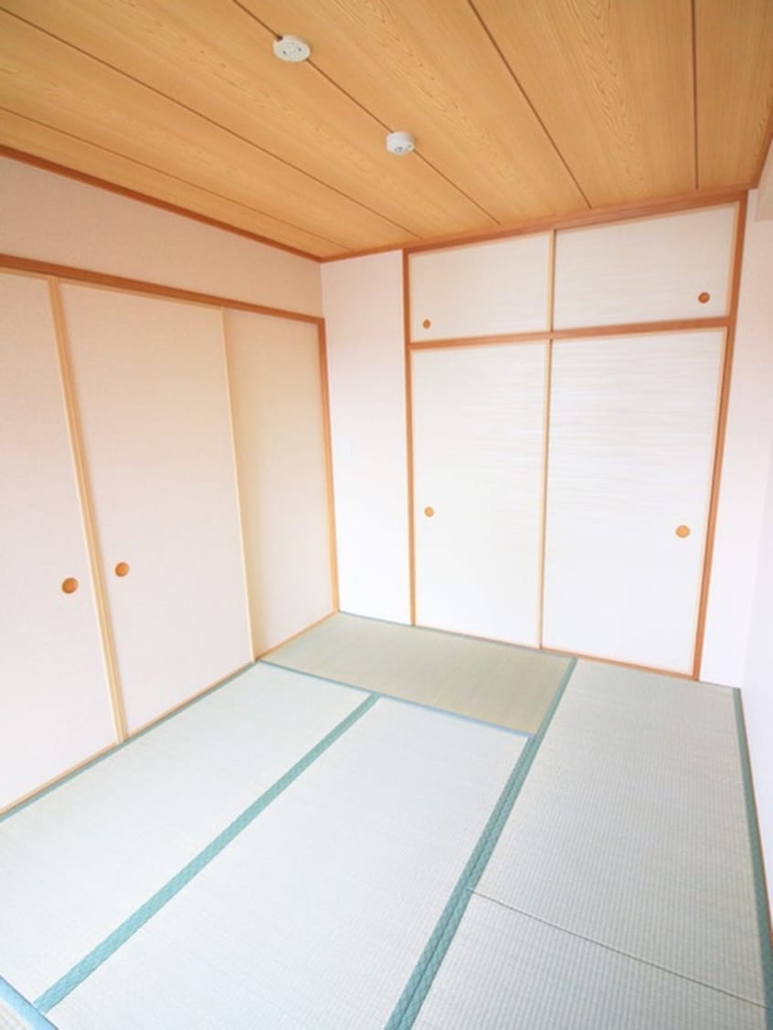 居室 ロワールヒエダ