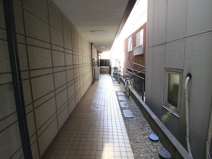 エントランス部分 サンライズマツシタ