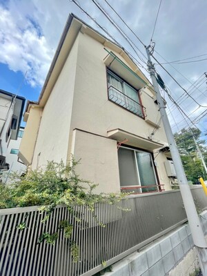川田荘