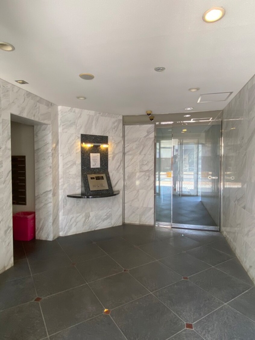 エントランス部分 プライマル笹塚