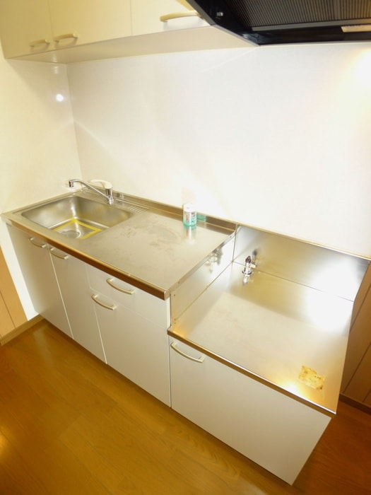 キッチン アムールＭＩＹＡＭＡ