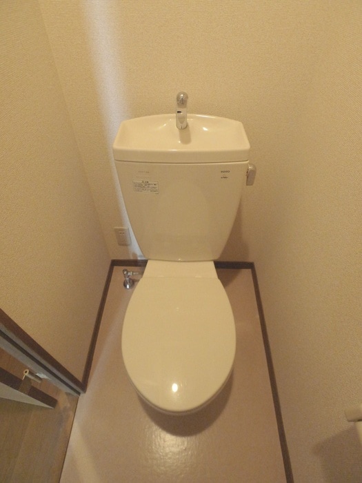 トイレ アムールＭＩＹＡＭＡ