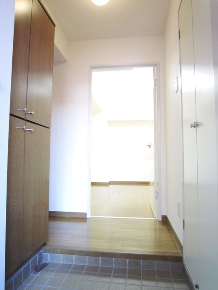 玄関 クレ－ル・アルジャン