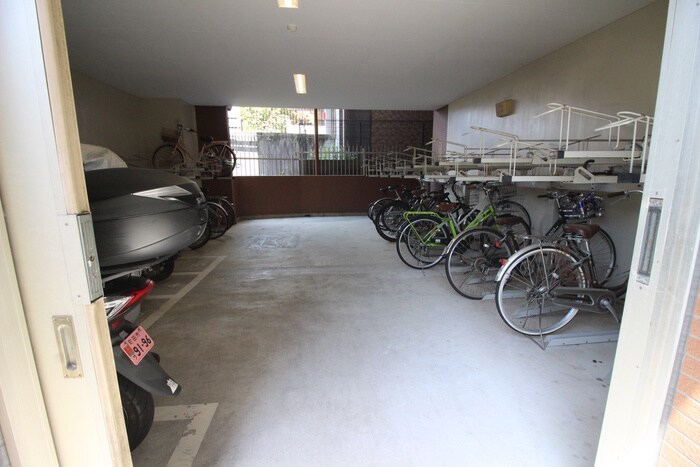 駐輪場 Primal Machida