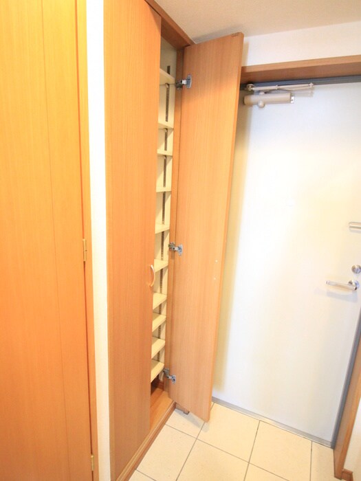 靴箱 Primal Machida