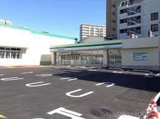 ファミリーマート(コンビニ)まで39m Primal Machida