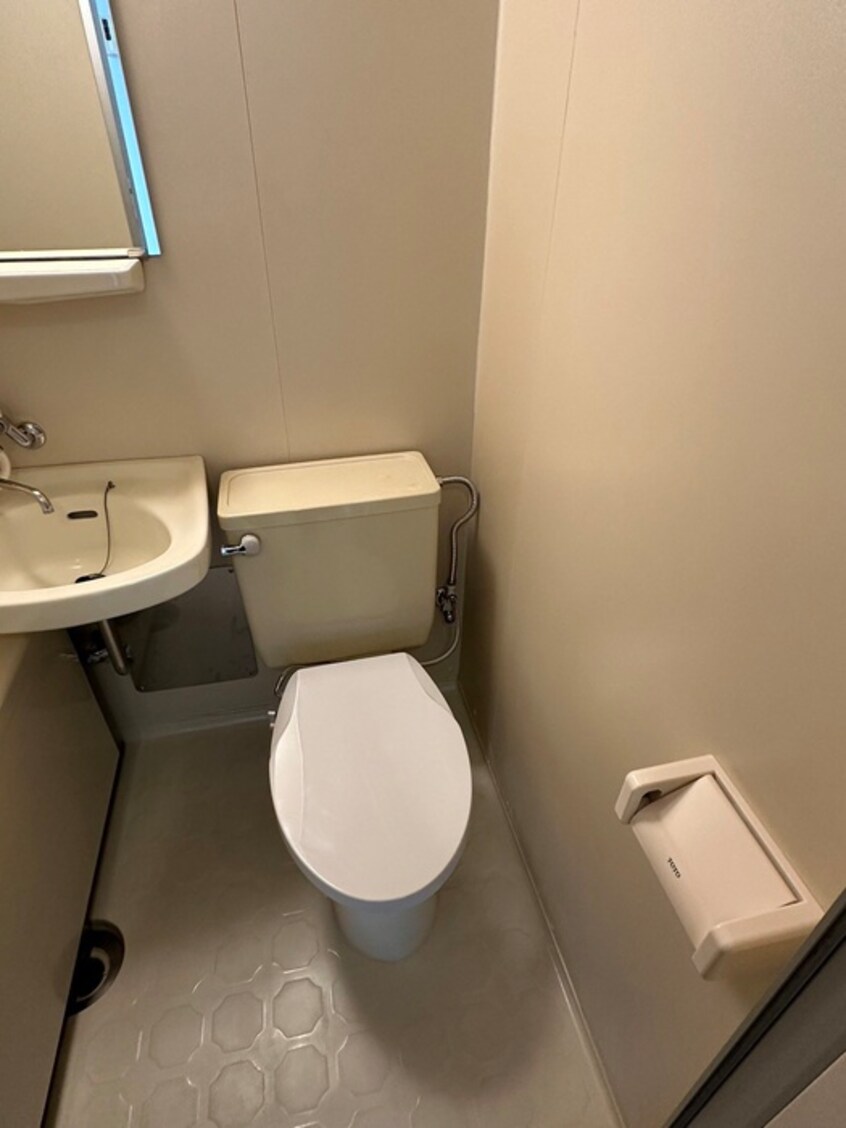 トイレ 相模楽聖会館
