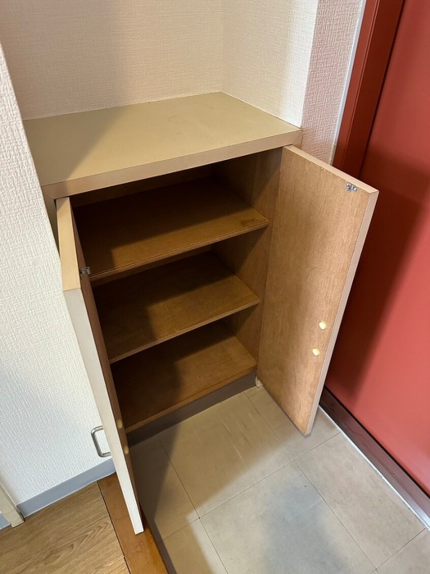 靴箱 相模楽聖会館