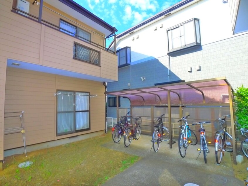 駐輪場 ロフティーフラワー2号館