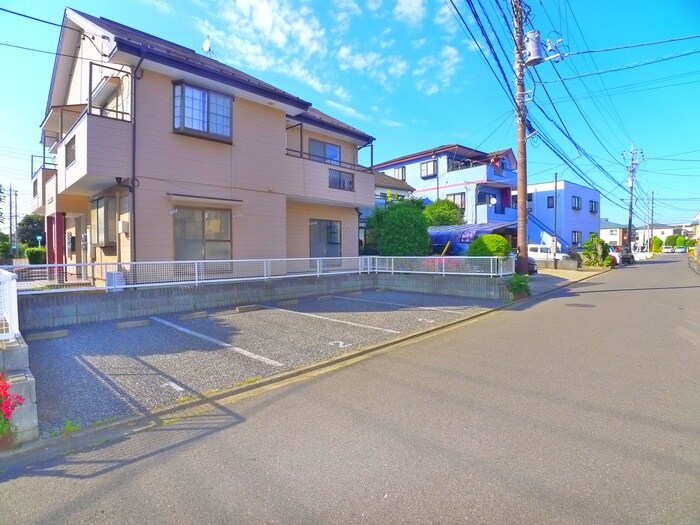 駐車場 ロフティーフラワー2号館