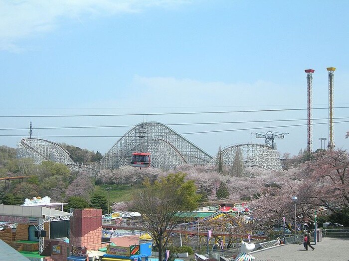 よみうりランド(美術館/博物館)まで863m メゾン・ドゥ・マロ－ネ