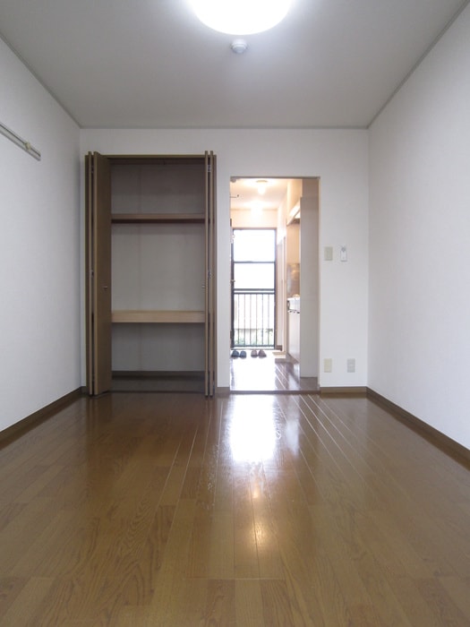 居室 トゥインクルコ－ト大町５番館