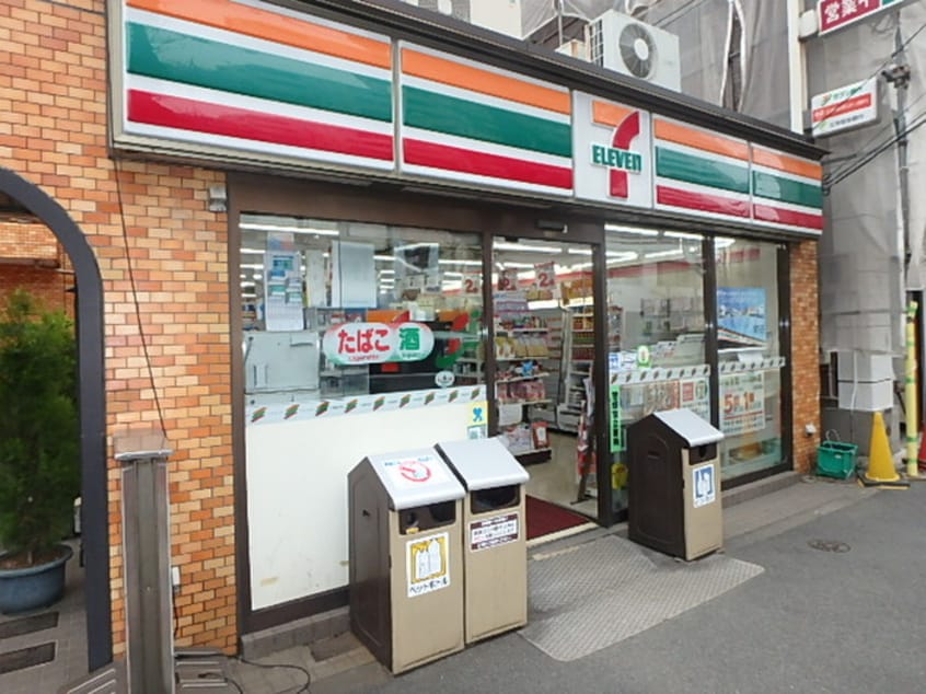 セブンイレブン　本駒込二丁目店(コンビニ)まで322m ベルフォレスト