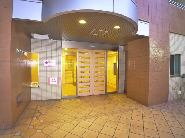 エントランス部分 バウスクロス市川