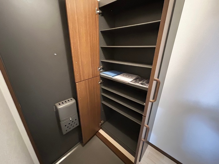 靴箱 Ｓｈｉｎｅ　ｗｏｏｄｓ