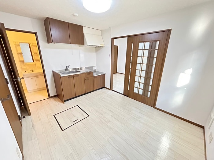 キッチン Ｓｈｉｎｅ　ｗｏｏｄｓ