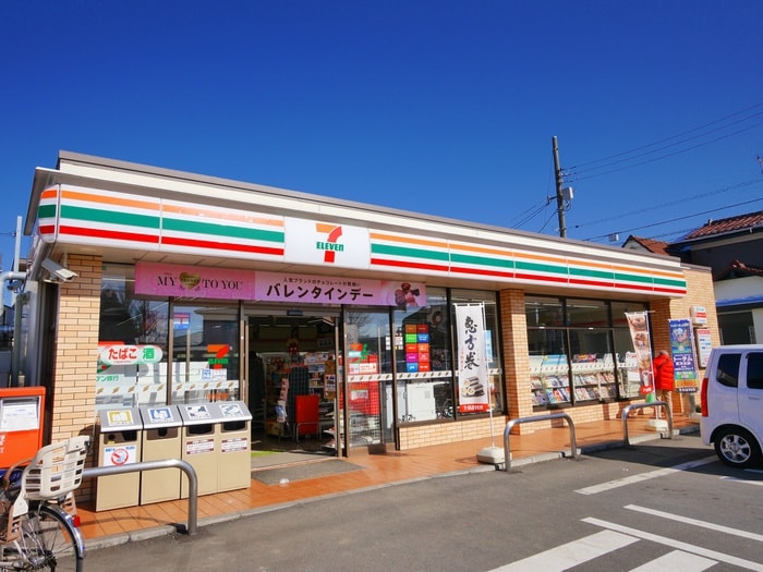 セブンイレブン(コンビニ)まで318m Ｓｈｉｎｅ　ｗｏｏｄｓ