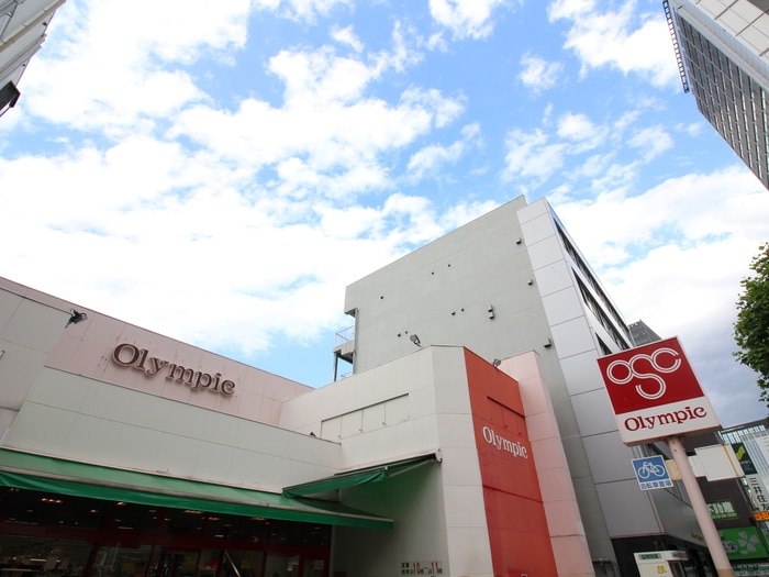 オリンピック　中野坂上店(スーパー)まで390m Colored Square中野坂上