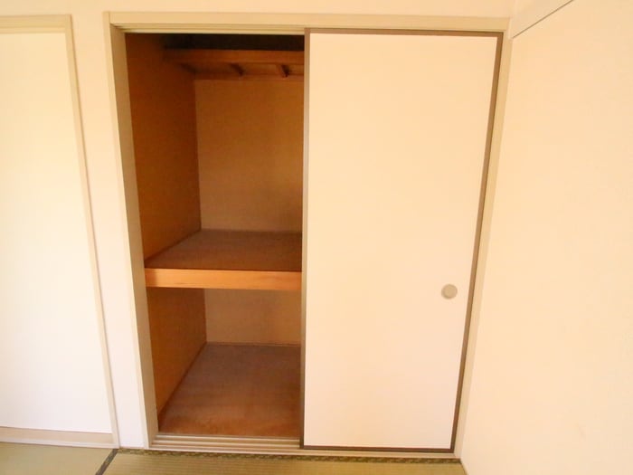 収納 アイリスハイム