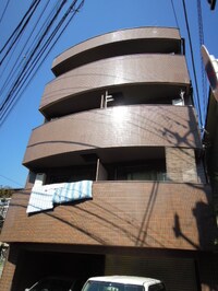クレッセントハイム