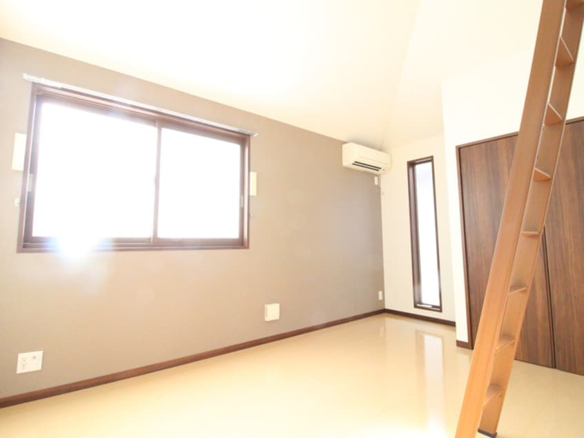 居室 ラフィネ谷塚