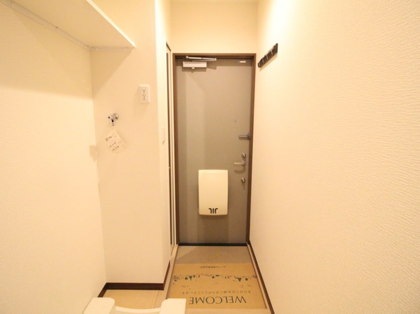 玄関 ラフィネ谷塚