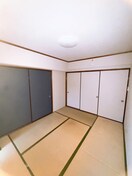 居室 ロ－ズガ－デン３