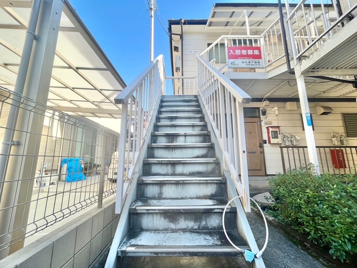エントランス部分 ハイツシナノ