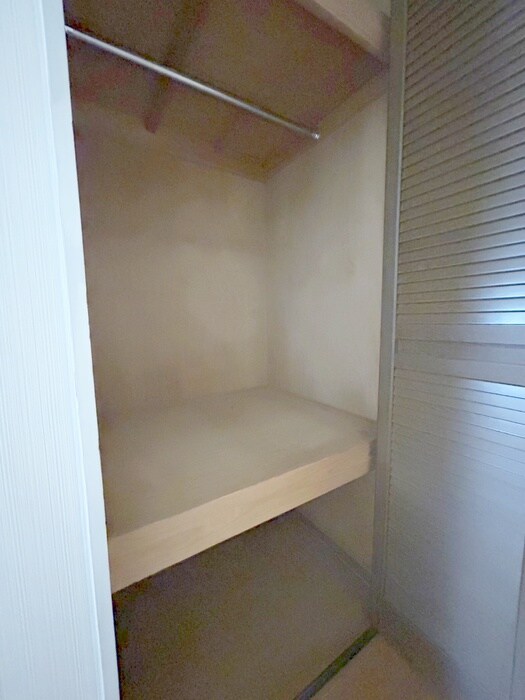 収納 山西ハイツ
