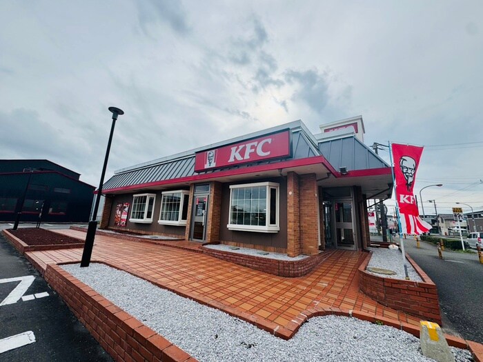 ケンタッキー フライドチキン 寒川町倉見店(ファストフード)まで368m プリティーマーメイド