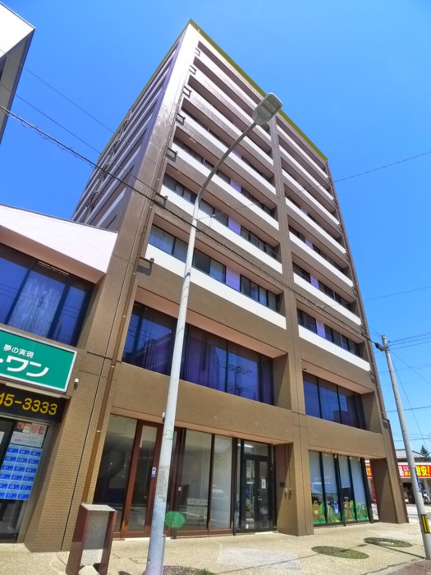 外観写真 アヴェニ－ル戸田