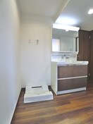 洗濯機置場 アヴェニ－ル戸田