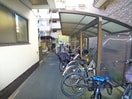 駐輪場 アドラブール
