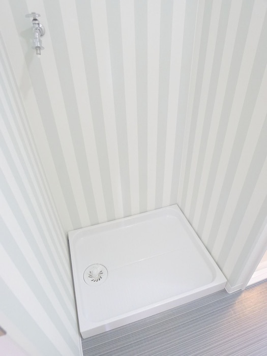 洗濯機置場 ルミエ－ル西綾瀬