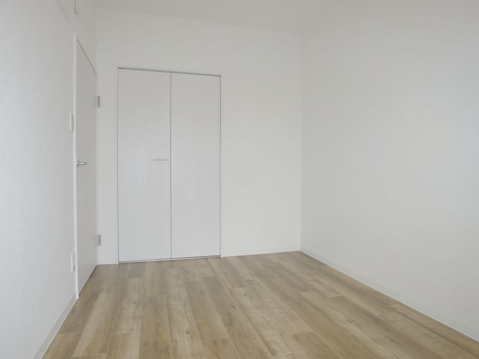 居室 ルミエ－ル西綾瀬