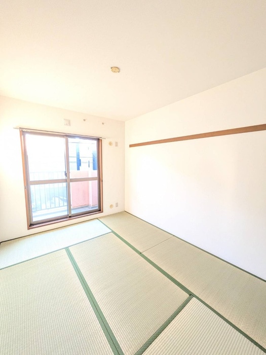 居室 ｸﾞﾗｽｨｱ新川崎