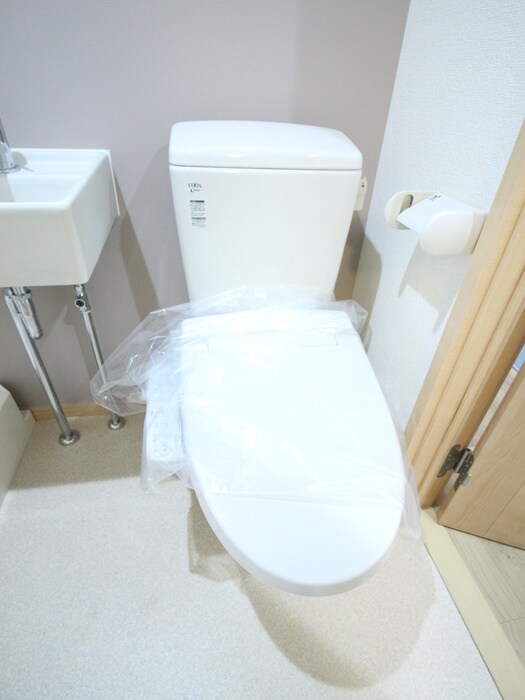 トイレ メゾンレ－ヴ鶴ヶ峰