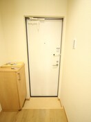 玄関 メゾンレ－ヴ鶴ヶ峰