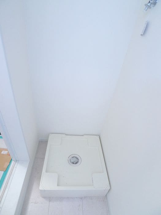 洗濯機置場 フロレゾン稲毛