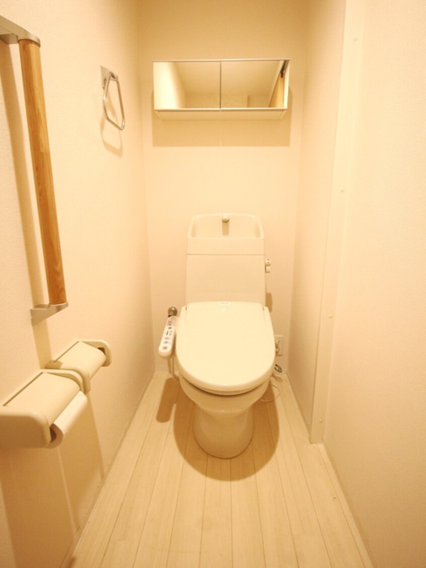 トイレ サン　メゾンA