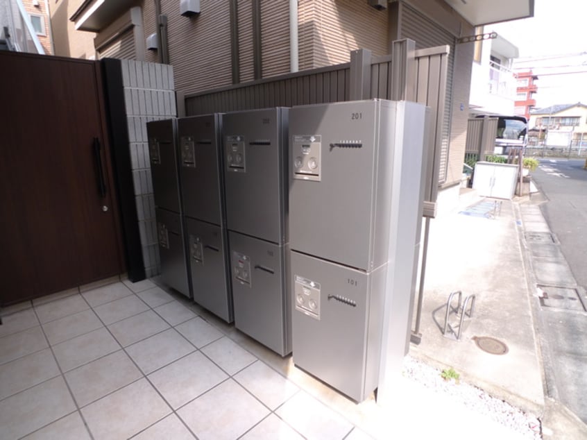 エントランス部分 シェモア上板橋