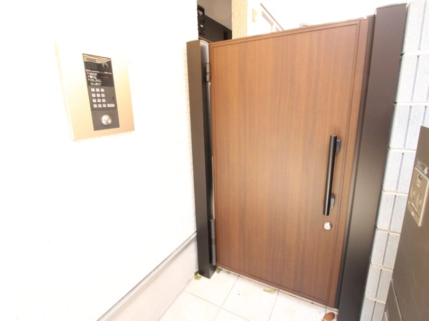 エントランス部分 シェモア上板橋